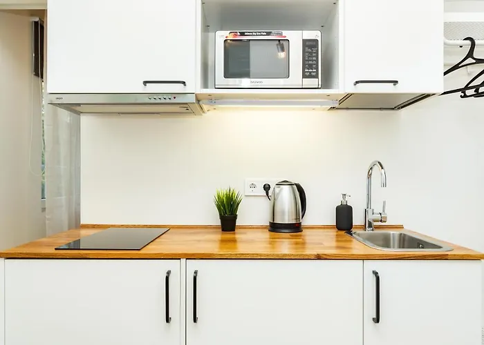 Easyrentals By * Reval